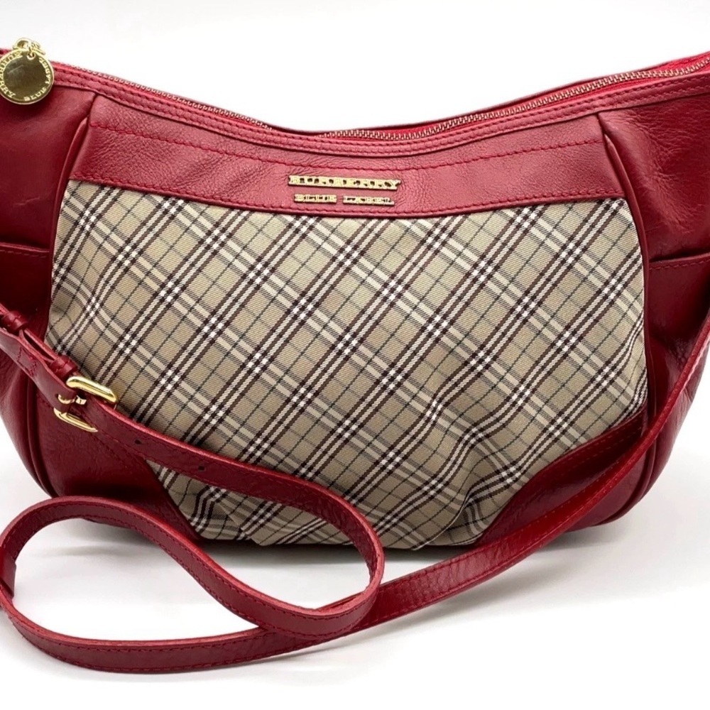 Auth Burberry Blue Label Checkered
Canvas Leather Beige Red
ShoulderBag